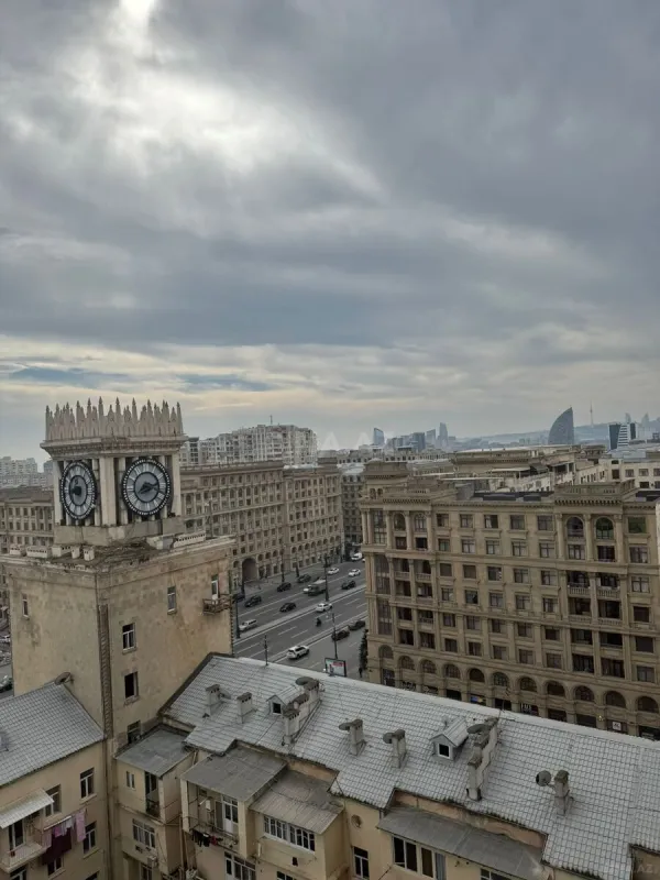 Kirayə verilir 3 otaqlı mənzil 105 m²