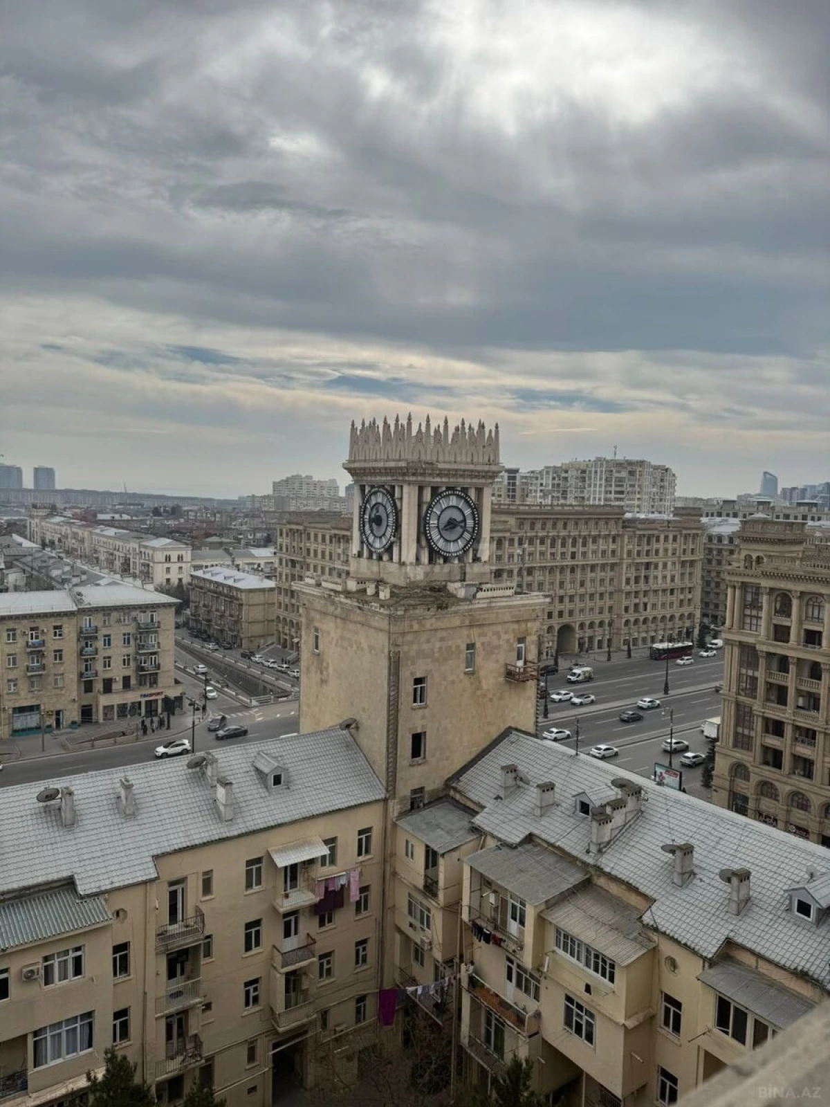 Kirayə verilir 3 otaqlı mənzil 105 m²