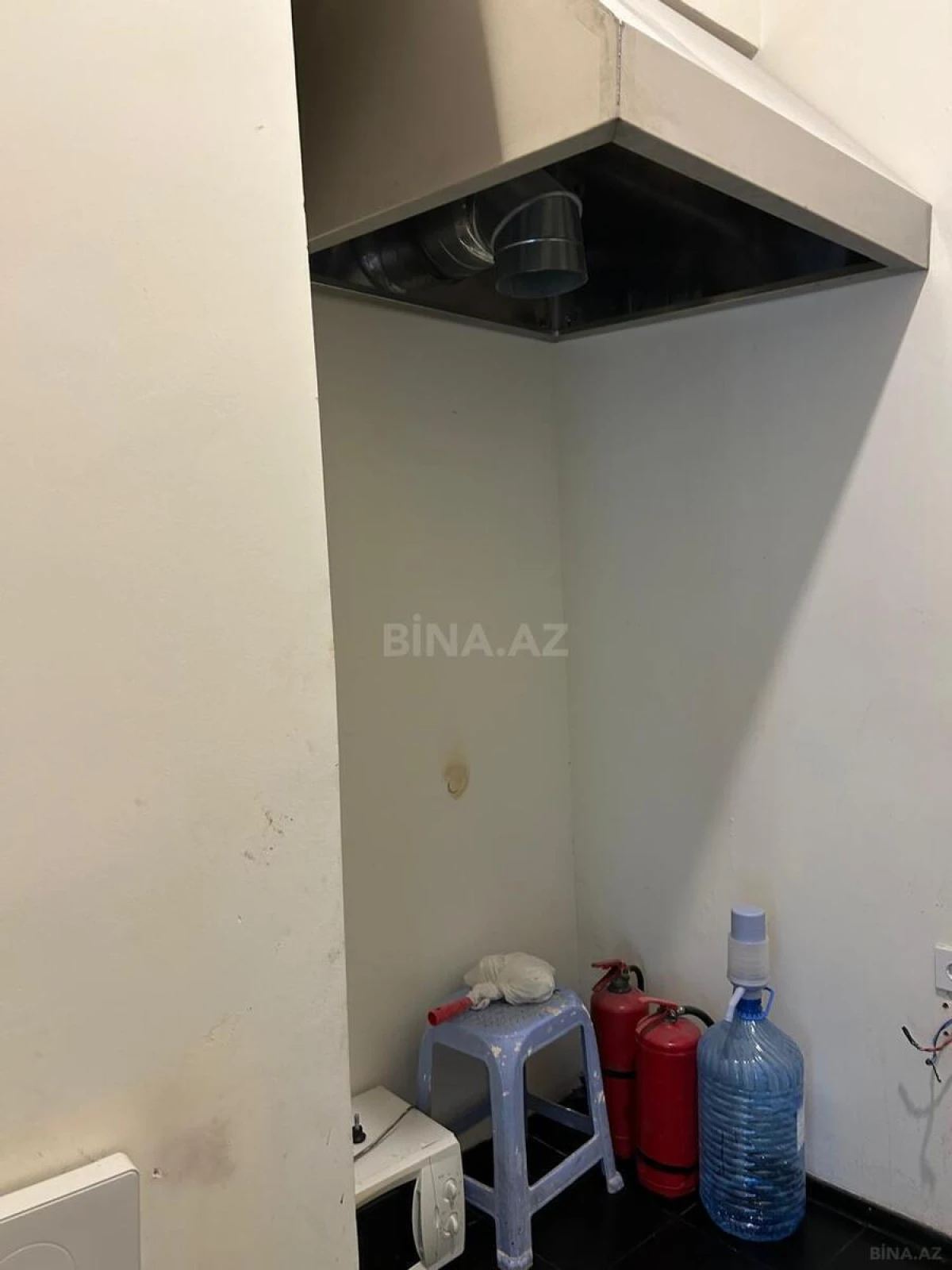 Kirayə verilir obyekt 90 m²