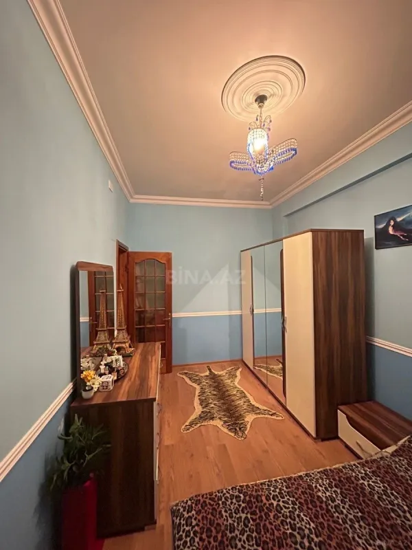 Satılır 2 otaqlı mənzil 96 m²