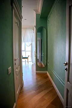 Satılır 5 otaqlı mənzil 225 m²