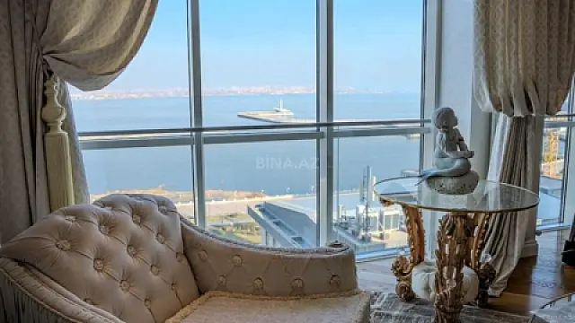 Satılır 5 otaqlı mənzil 225 m²