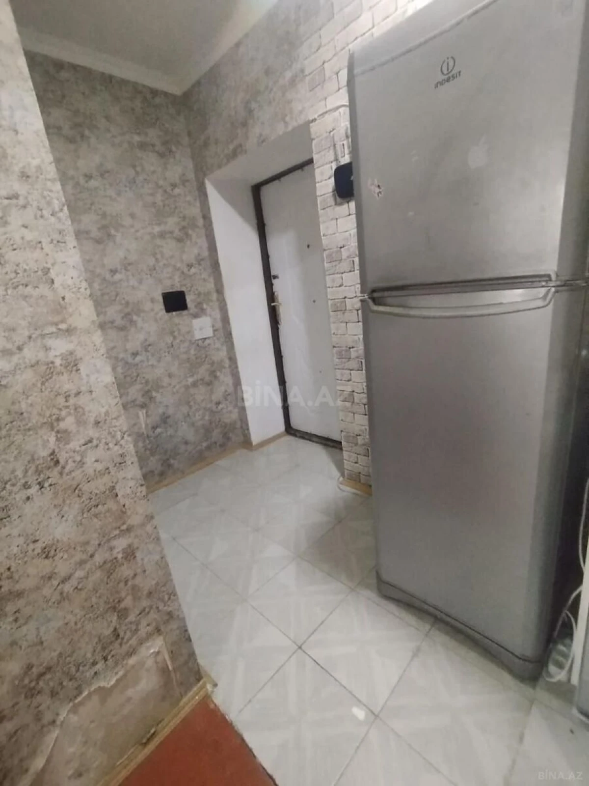 Satılır 2 otaqlı mənzil 42 m²