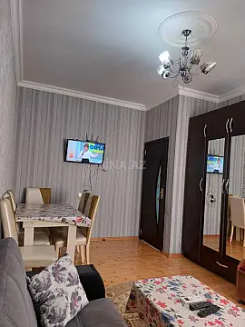 Kirayə verilir 2 otaqlı mənzil 70 m²