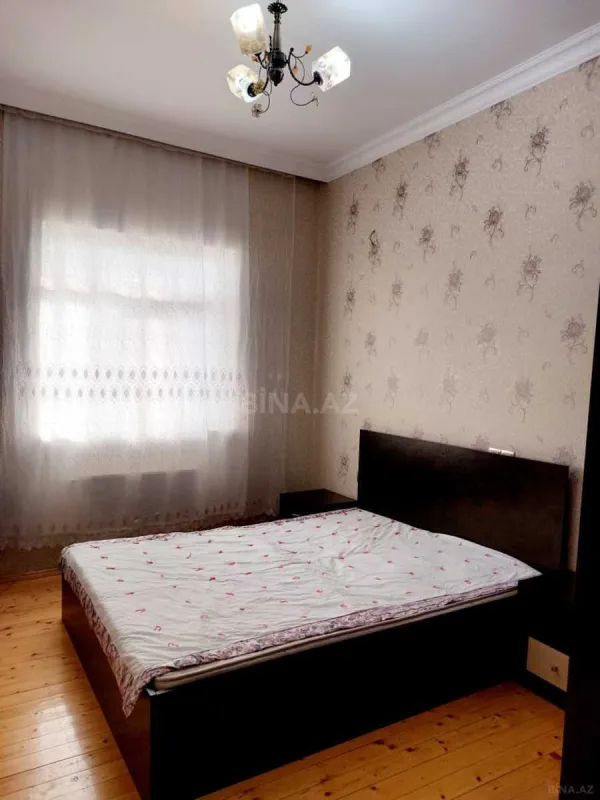 Kirayə verilir 2 otaqlı mənzil 70 m²