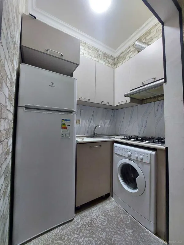 Kirayə verilir 2 otaqlı mənzil 70 m²