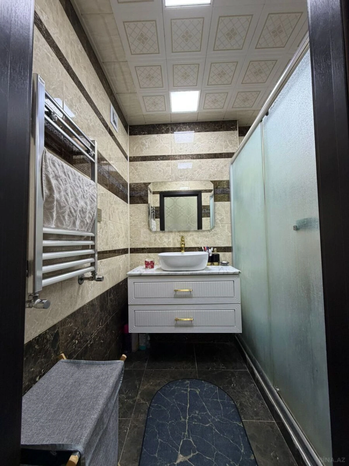 Satılır 4 otaqlı mənzil 140 m²