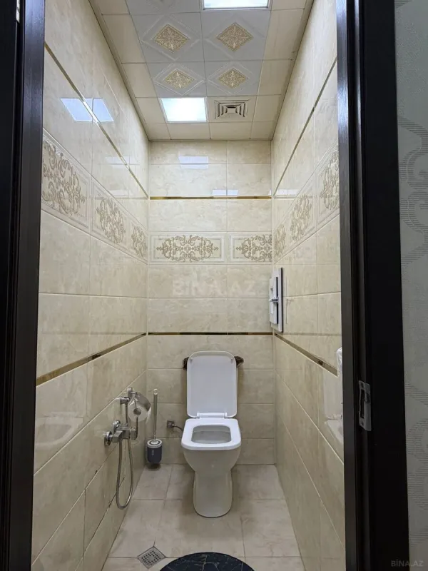 Satılır 4 otaqlı mənzil 140 m²