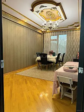 Satılır 4 otaqlı mənzil 140 m²