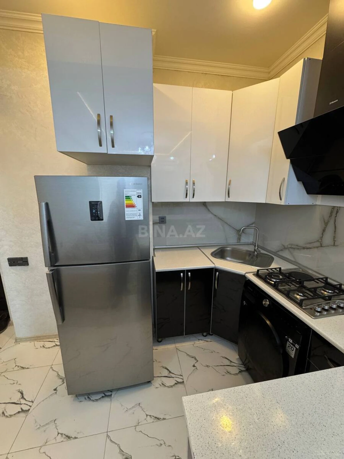 Satılır 2 otaqlı mənzil 56 m²