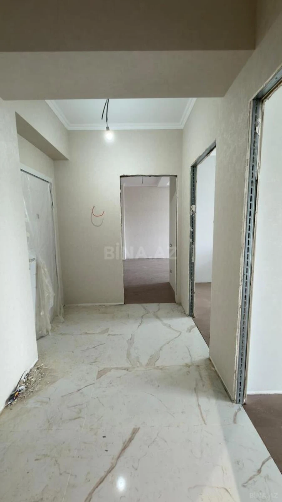 Satılır 3 otaqlı mənzil 71 m²