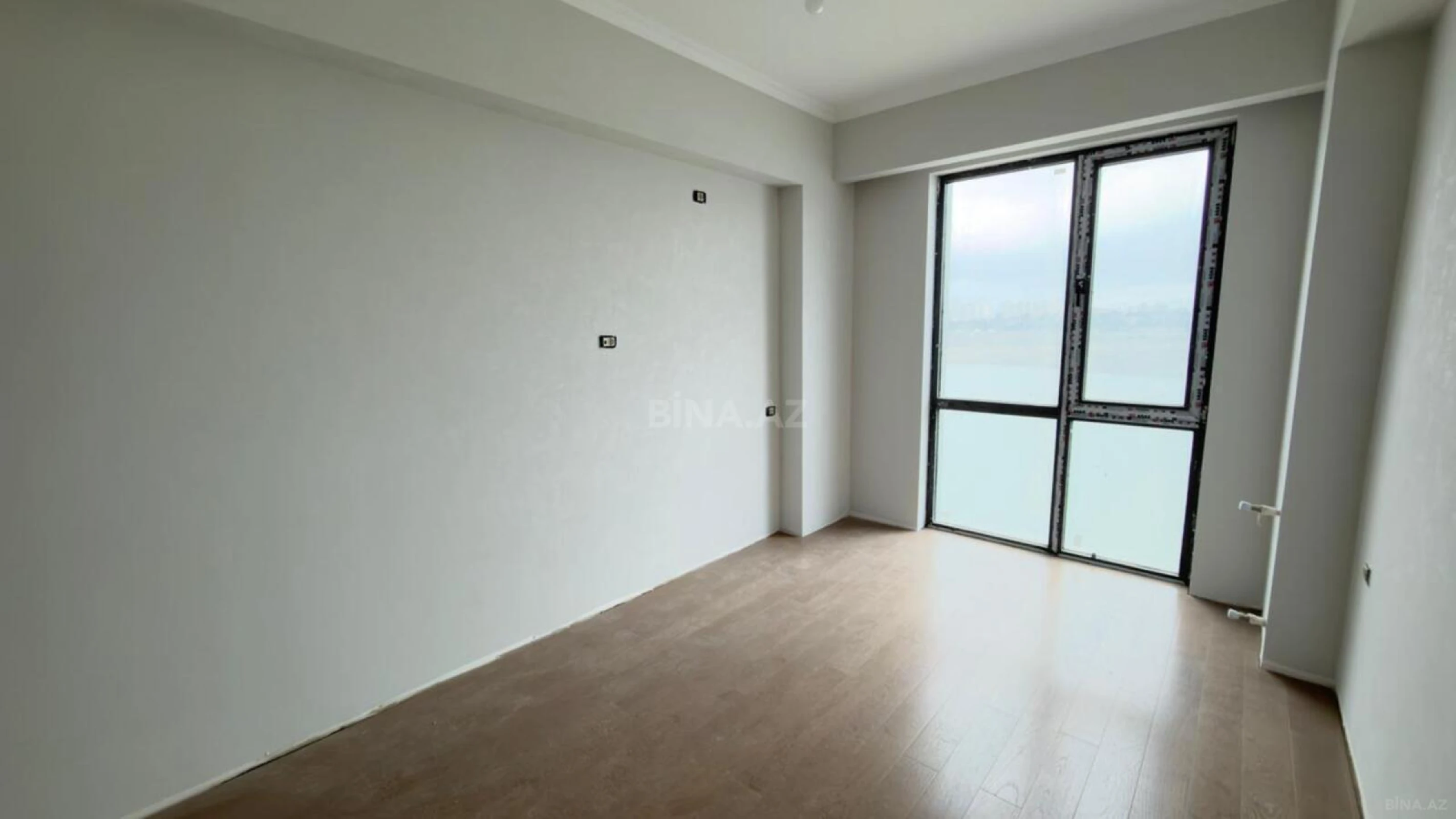 Satılır 3 otaqlı mənzil 71 m²