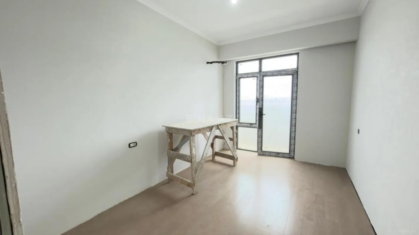 Satılır 3 otaqlı mənzil 71 m²
