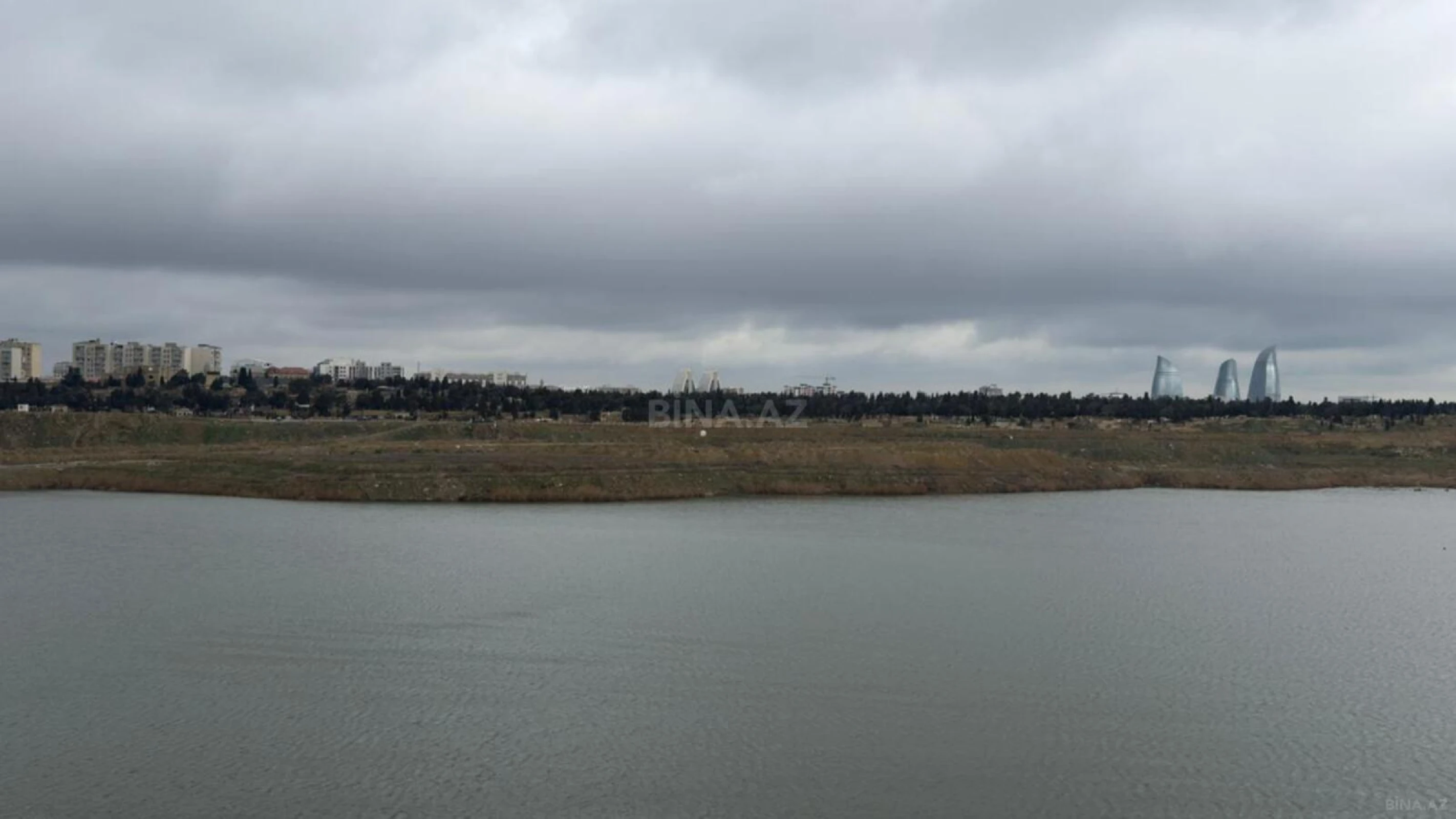 Satılır 3 otaqlı mənzil 71 m²