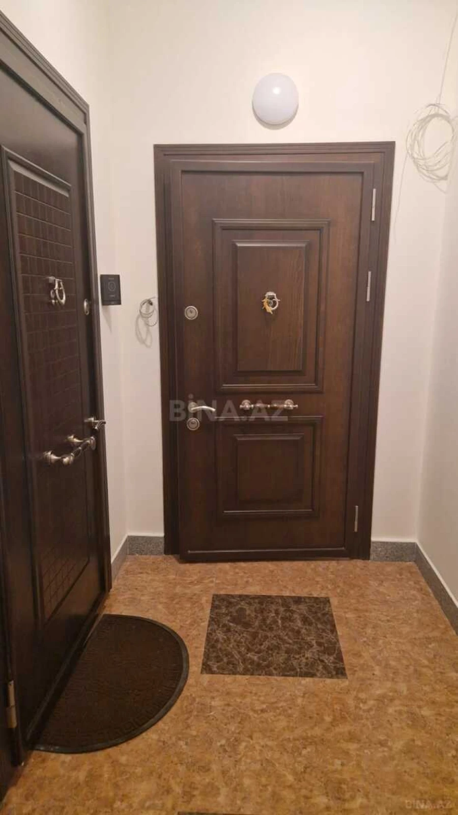 Satılır 2 otaqlı mənzil 75 m²