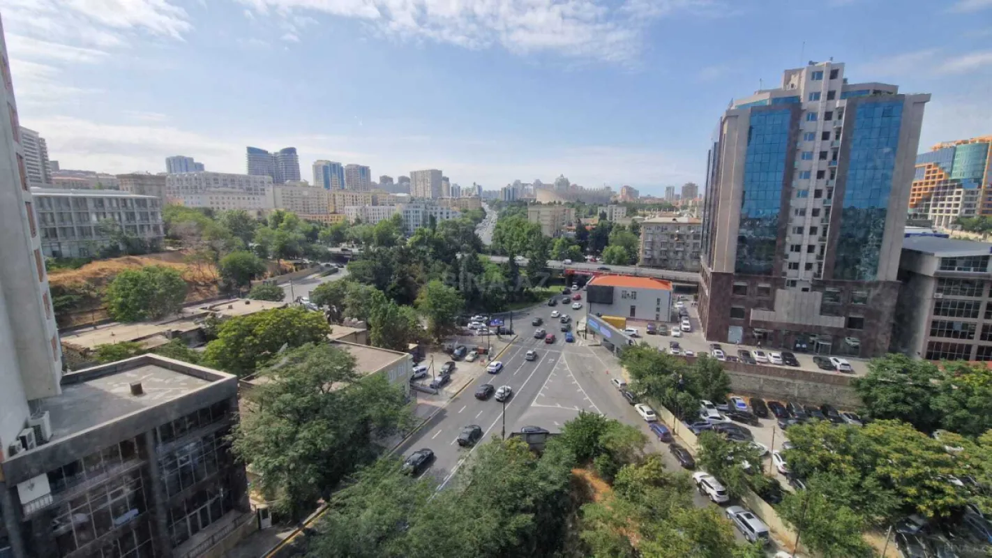 Satılır 2 otaqlı mənzil 75 m²