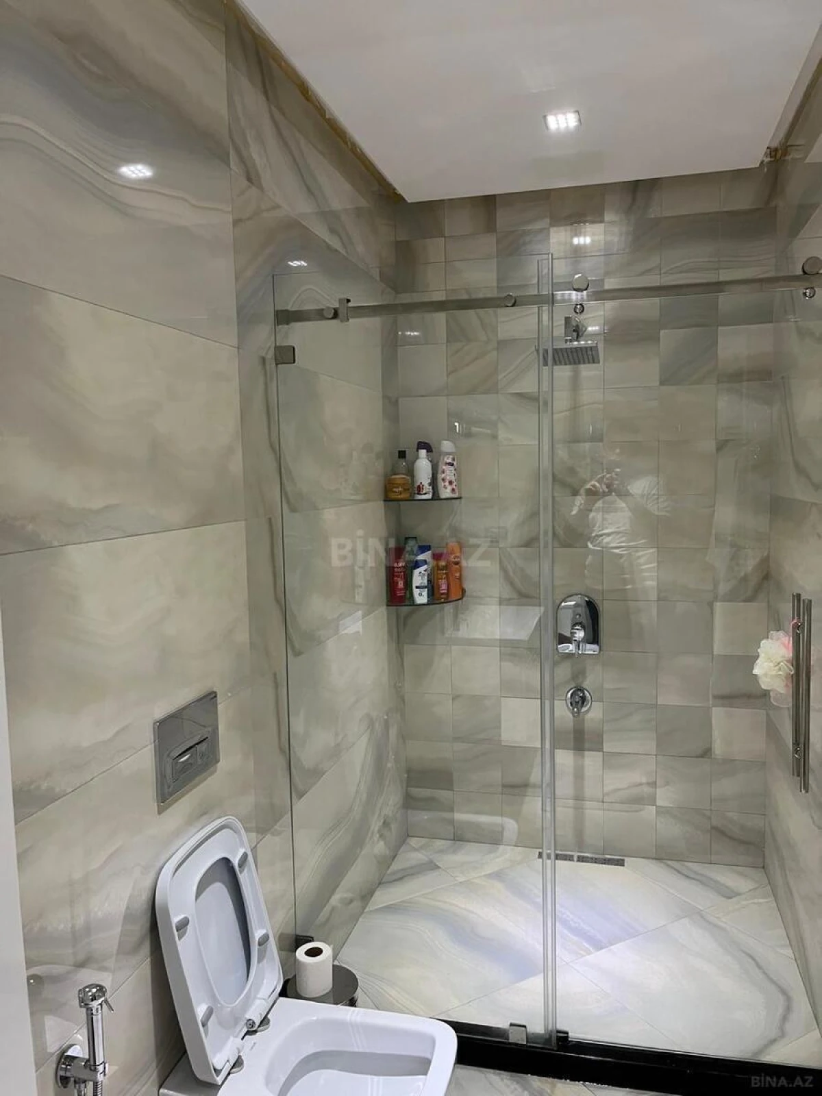 Satılır 2 otaqlı mənzil 75 m²