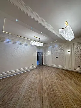 Satılır 3 otaqlı mənzil 122 m²