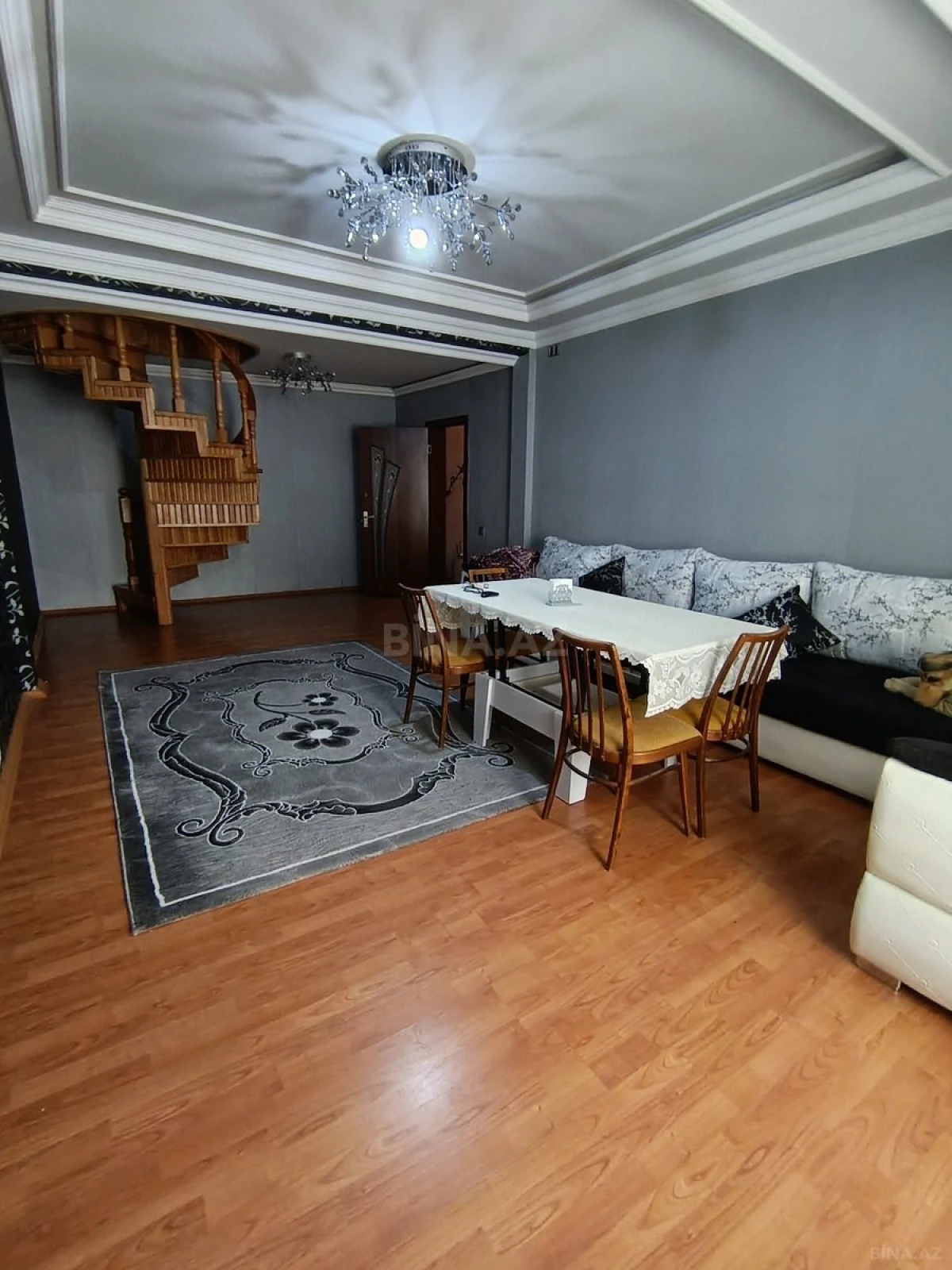 Kirayə verilir 3 otaqlı mənzil 80 m²