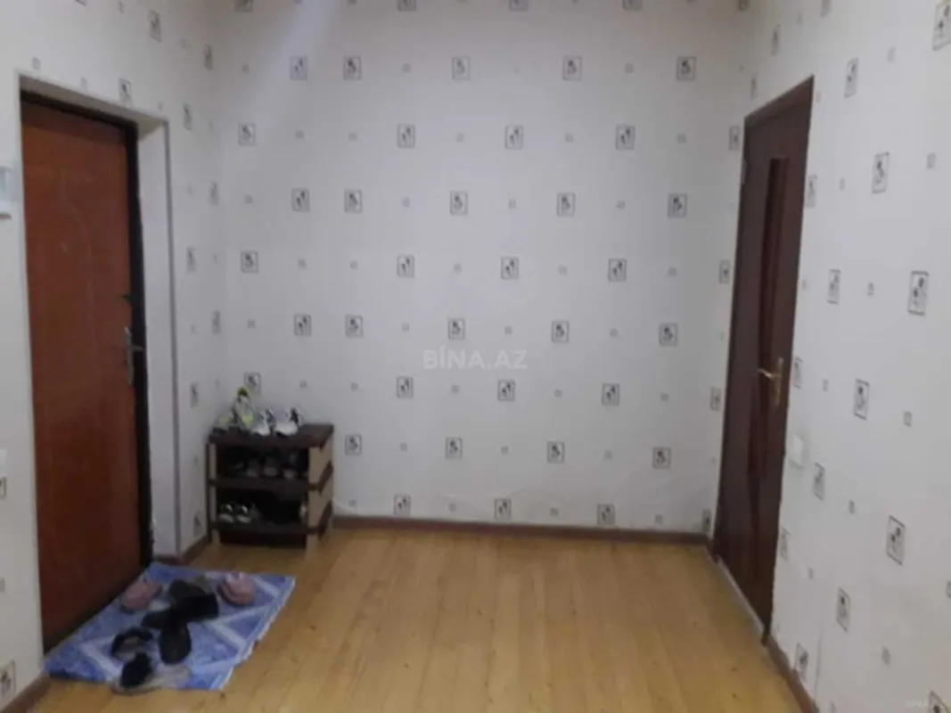 Satılır 2 otaqlı mənzil 83 m²