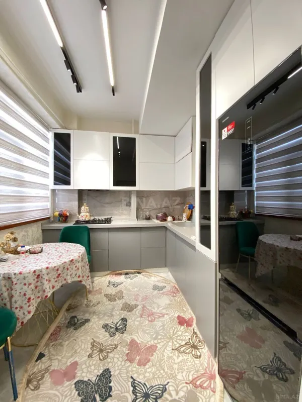 Kirayə verilir 2 otaqlı mənzil 67 m²