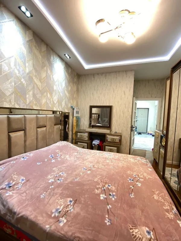 Kirayə verilir 2 otaqlı mənzil 67 m²
