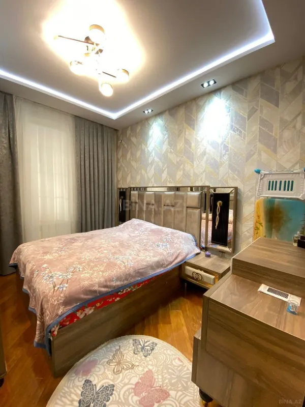 Kirayə verilir 2 otaqlı mənzil 67 m²
