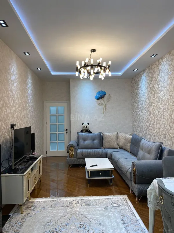Kirayə verilir 2 otaqlı mənzil 67 m²