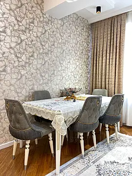 Kirayə verilir 2 otaqlı mənzil 67 m²