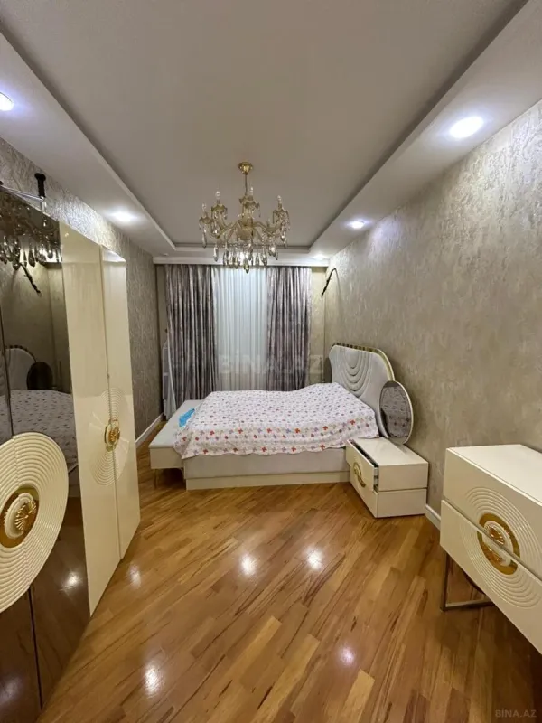 Satılır 2 otaqlı mənzil 98 m²