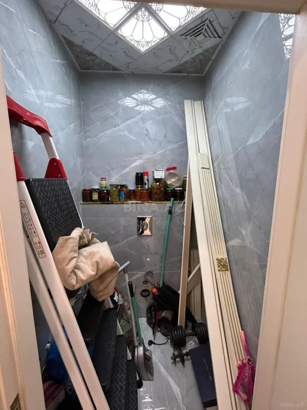 Satılır 2 otaqlı mənzil 98 m²