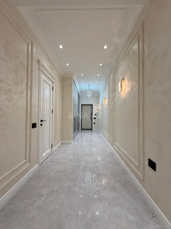 Satılır 3 otaqlı mənzil 130 m²