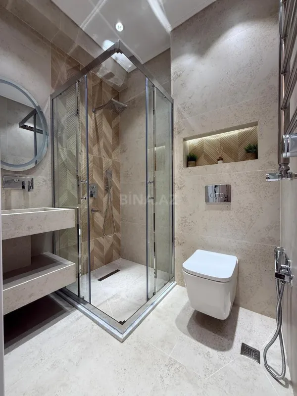 Satılır 3 otaqlı mənzil 130 m²