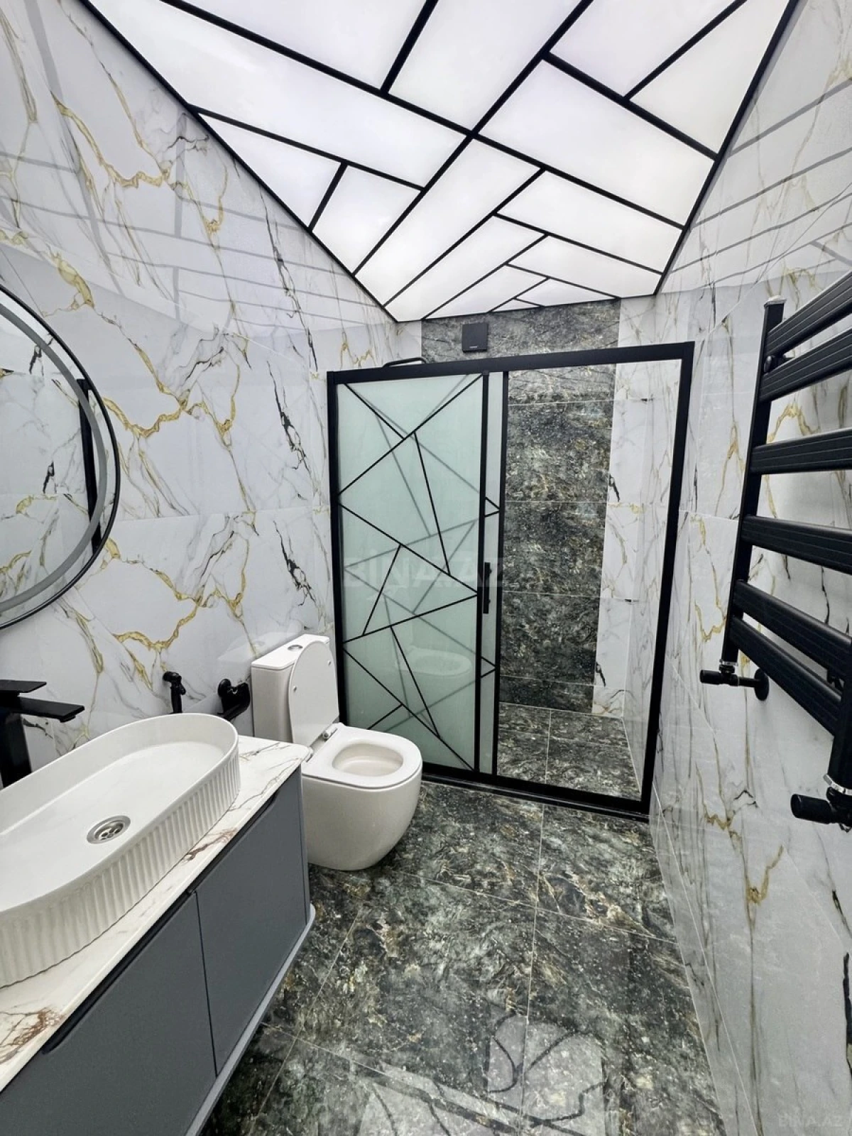 Satılır 3 otaqlı mənzil 96 m²