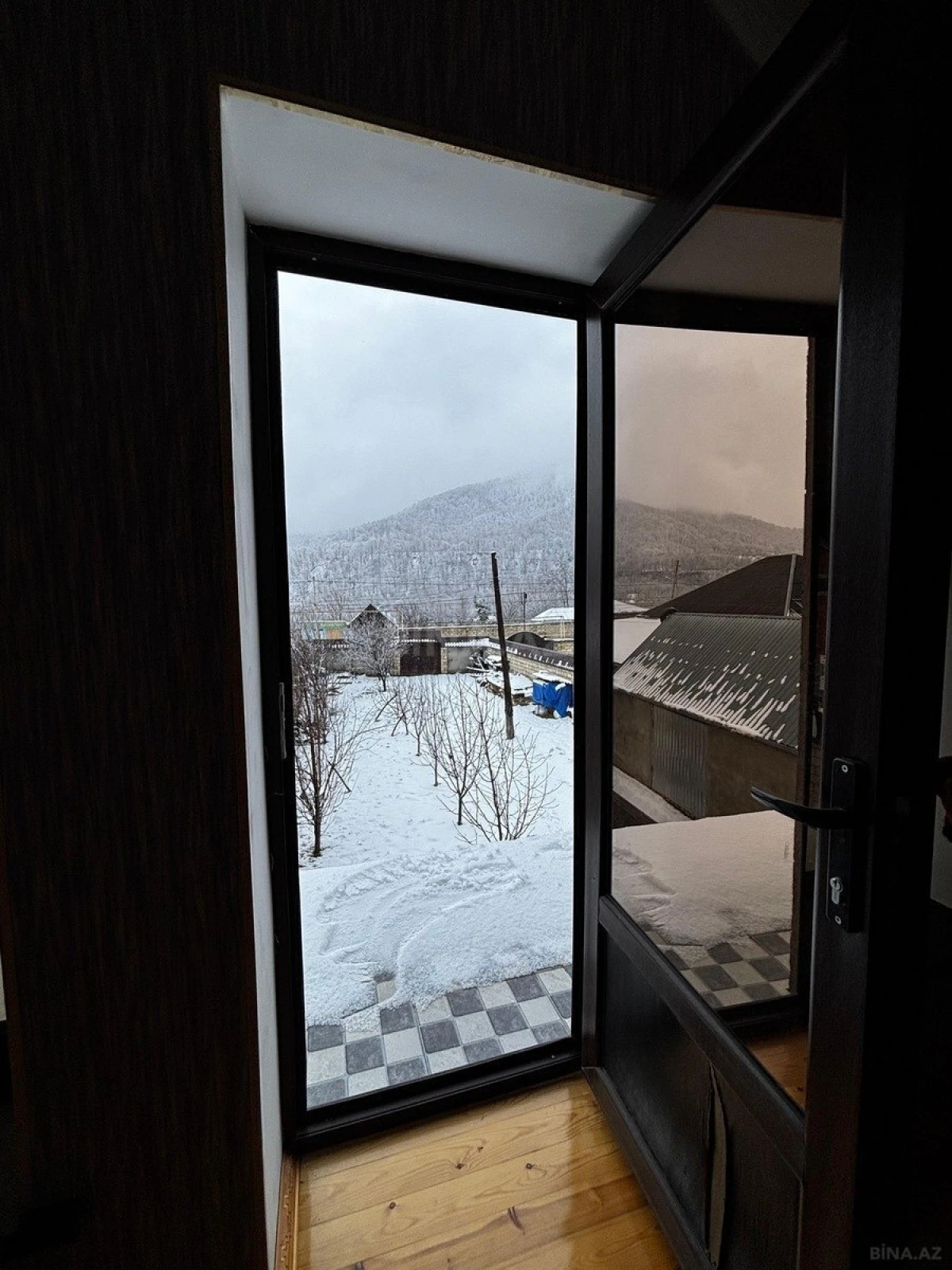 Satılır həyət evi 250 m²