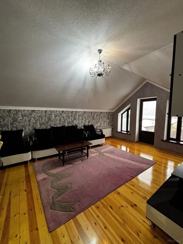 Satılır həyət evi 250 m²