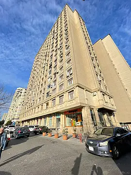 Kirayə verilir 2 otaqlı mənzil 75 m²