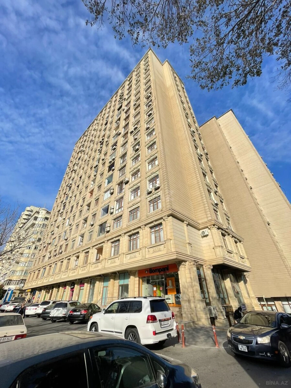 Kirayə verilir 2 otaqlı mənzil 75 m²