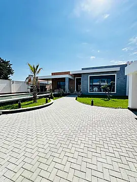 Kirayə verilir 4 otaqlı həyət evi 212 m²