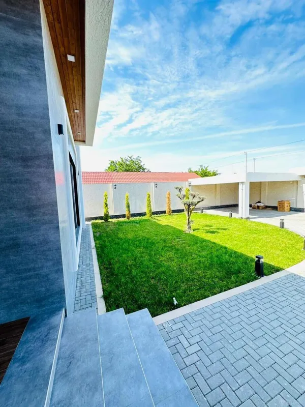 Kirayə verilir 4 otaqlı həyət evi 212 m²