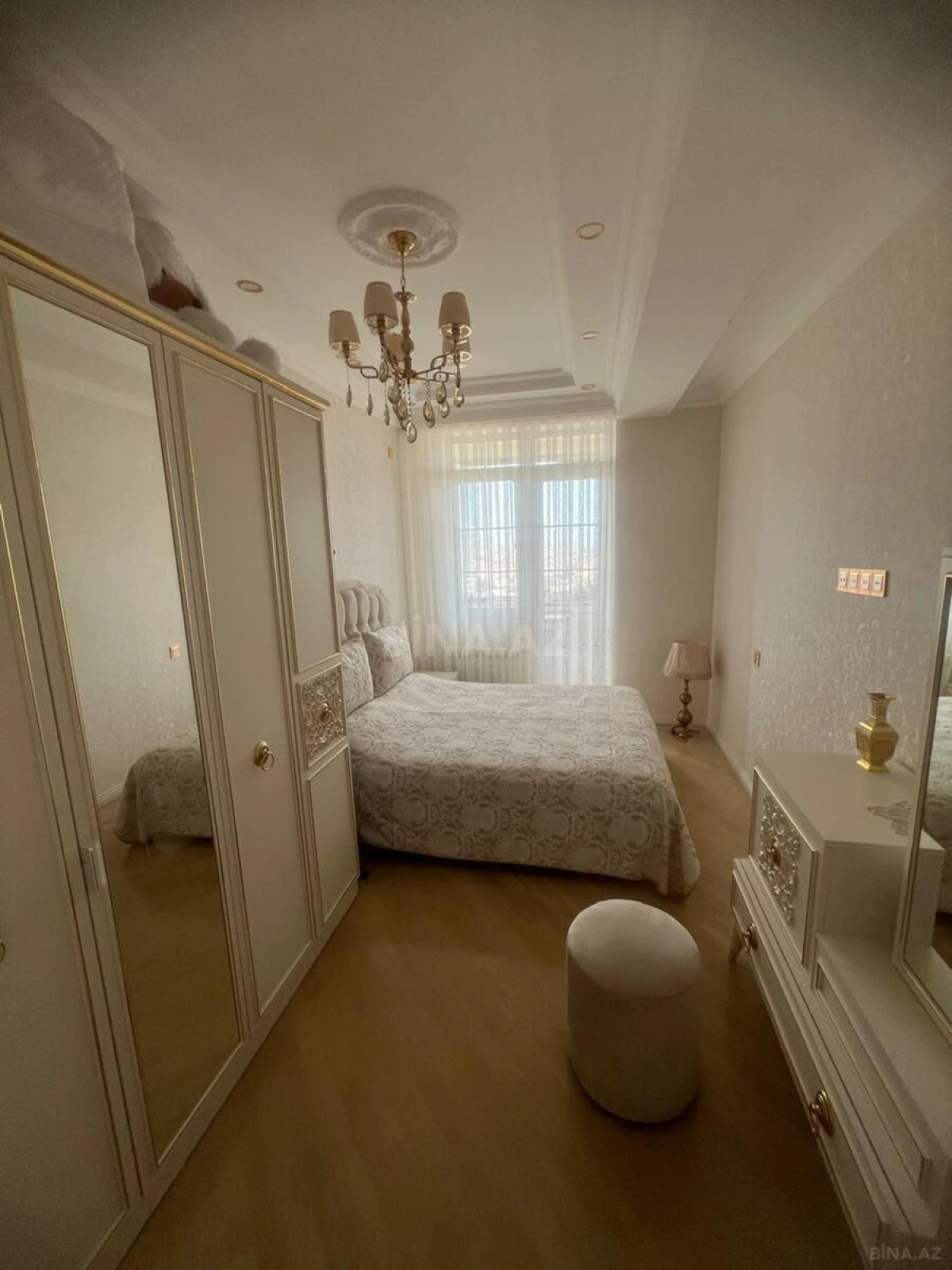 Satılır 3 otaqlı mənzil 88.5 m²
