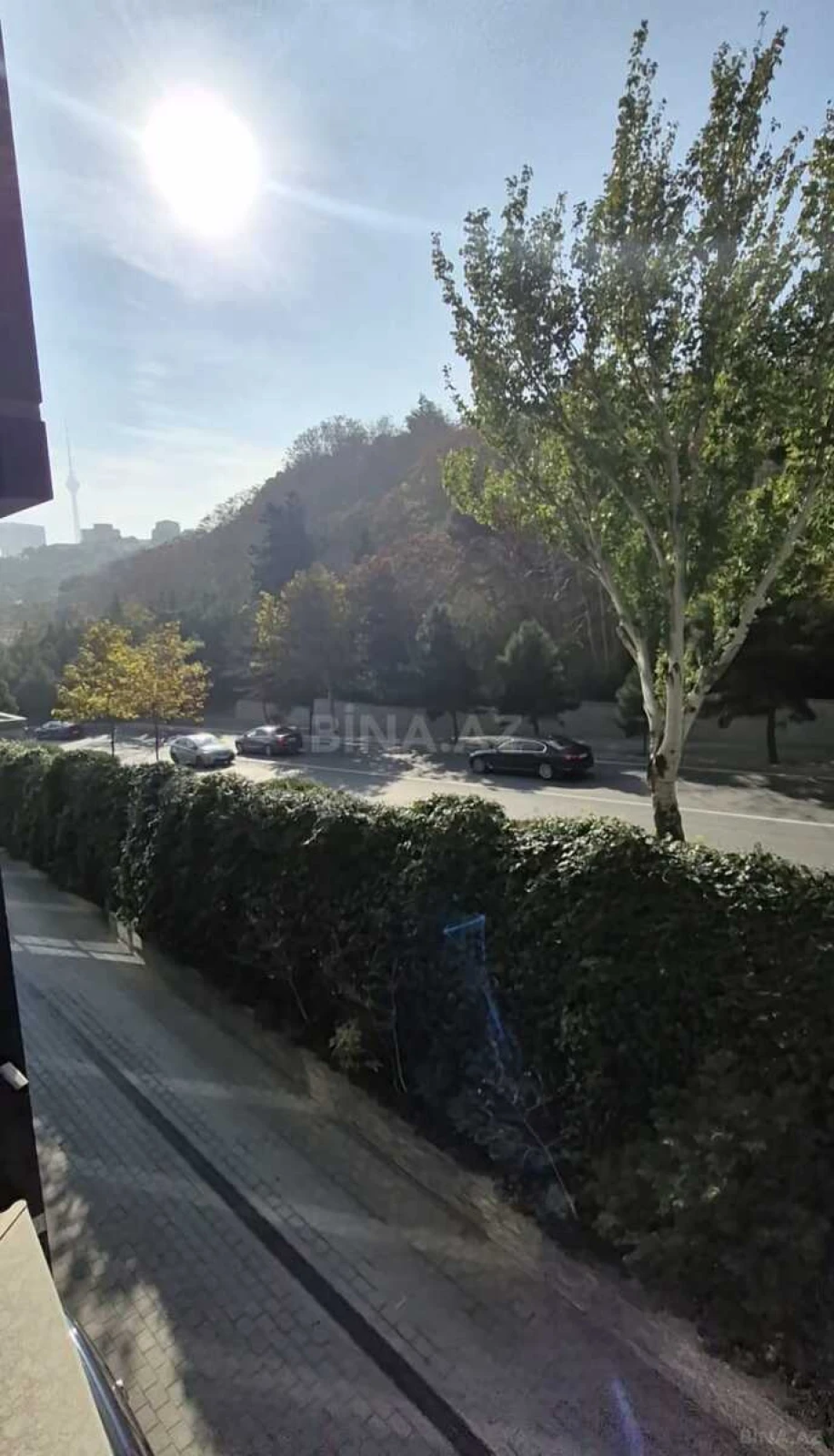 Kirayə verilir 2 otaqlı mənzil 107 m²