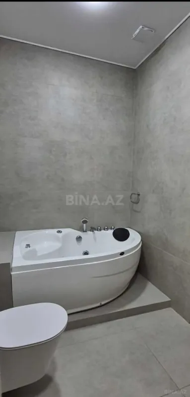 Kirayə verilir 2 otaqlı mənzil 107 m²