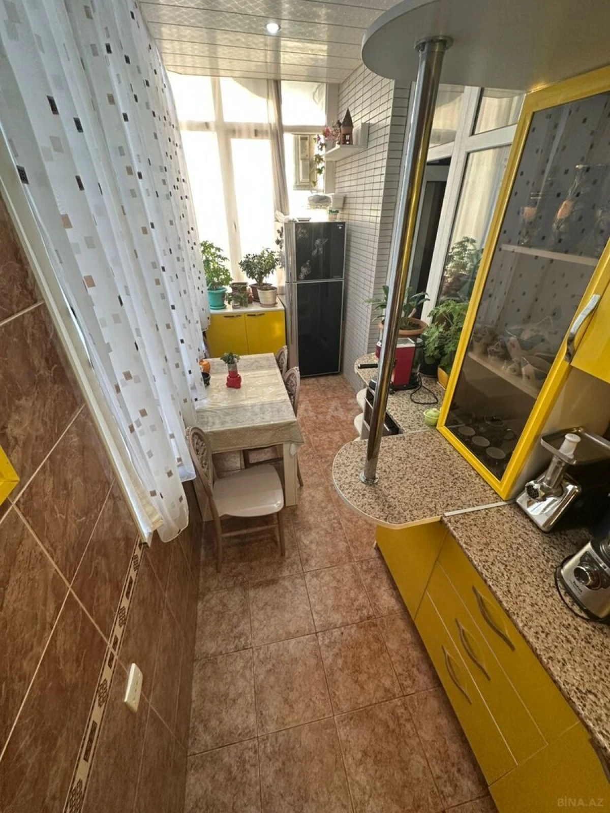 Satılır 3 otaqlı mənzil 102 m²