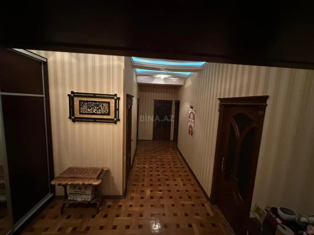 Satılır 3 otaqlı mənzil 102 m²