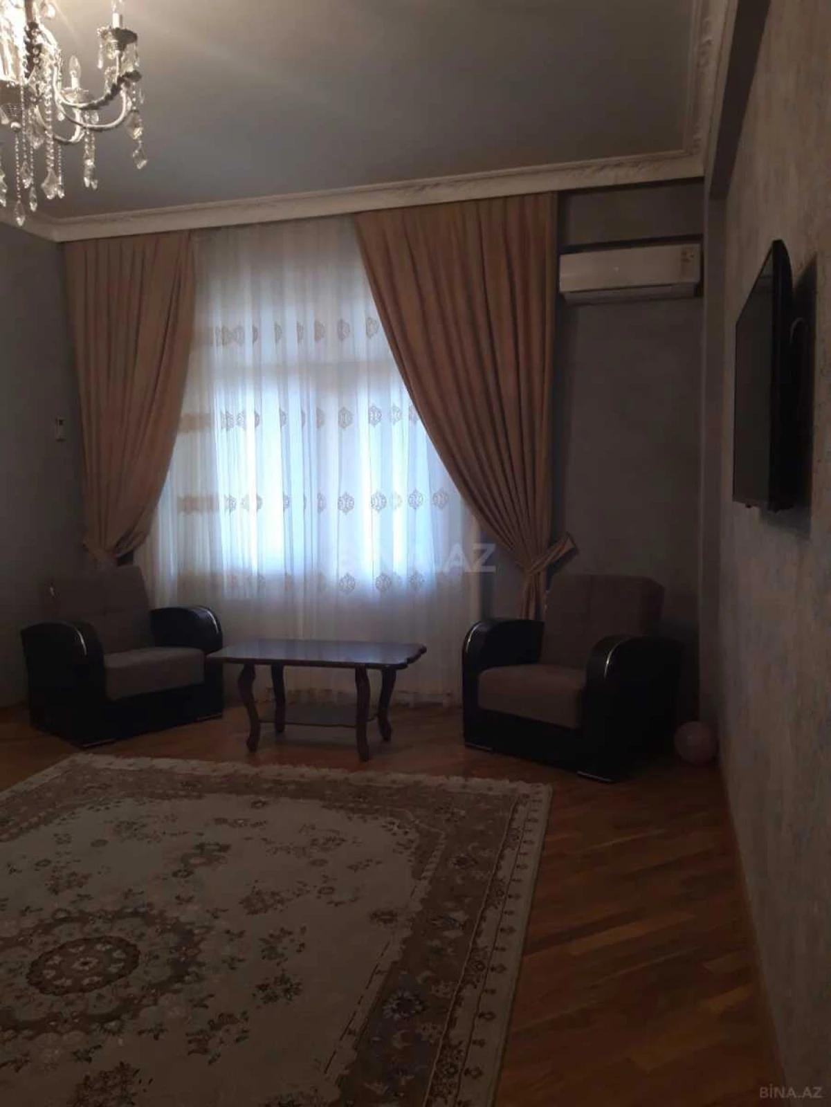 Kirayə verilir 2 otaqlı mənzil 73 m²