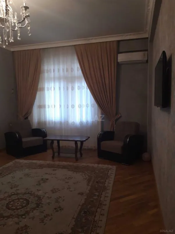 Kirayə verilir 2 otaqlı mənzil 73 m²