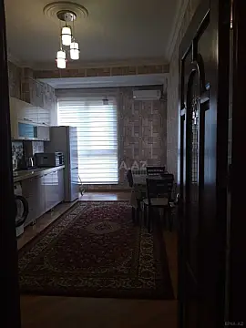 Kirayə verilir 2 otaqlı mənzil 73 m²