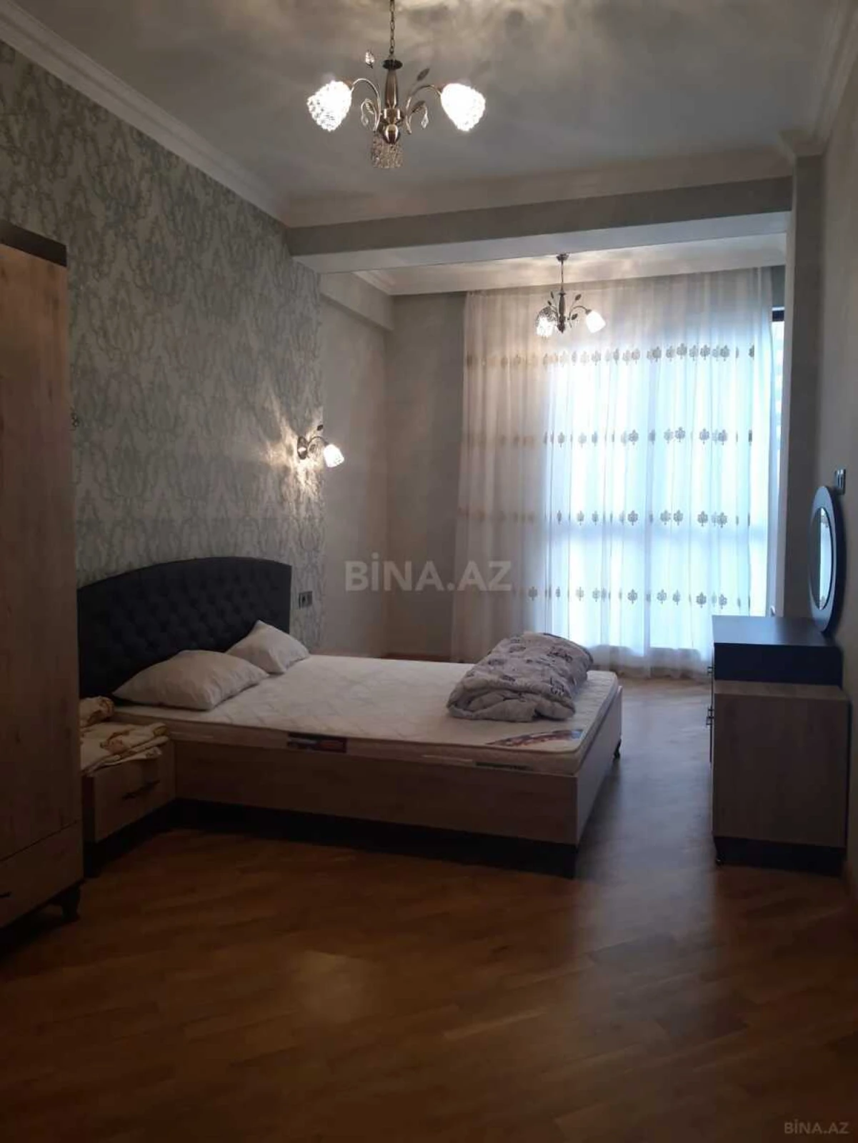 Kirayə verilir 2 otaqlı mənzil 73 m²