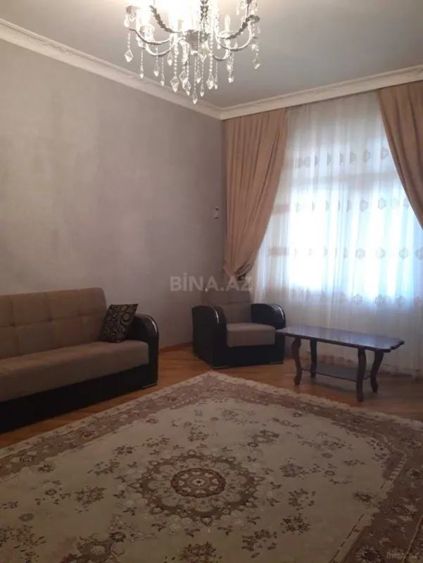 Kirayə verilir 2 otaqlı mənzil 73 m²